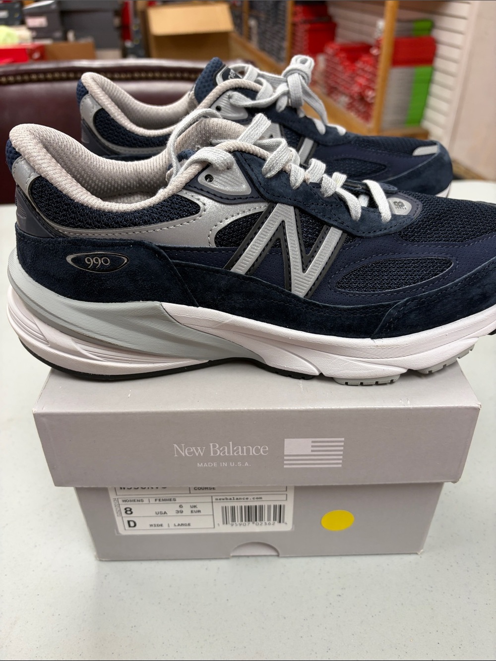 New Balance Women’s  990 Sneakers in Navy size 8D
